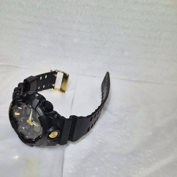 Casio G Shock Digital and Analog nearly new - Picture 4 of 11